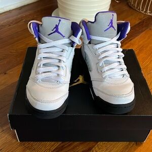 Jordan Retro 11 - Size 1Y